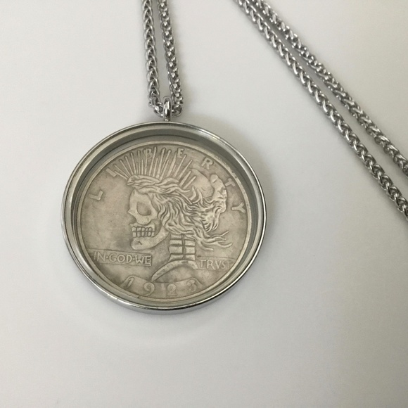 Queen Punk Skull Mohawk Coin & Stainless Locket + 60cm Wheat Link Chain - Picture 3 of 9